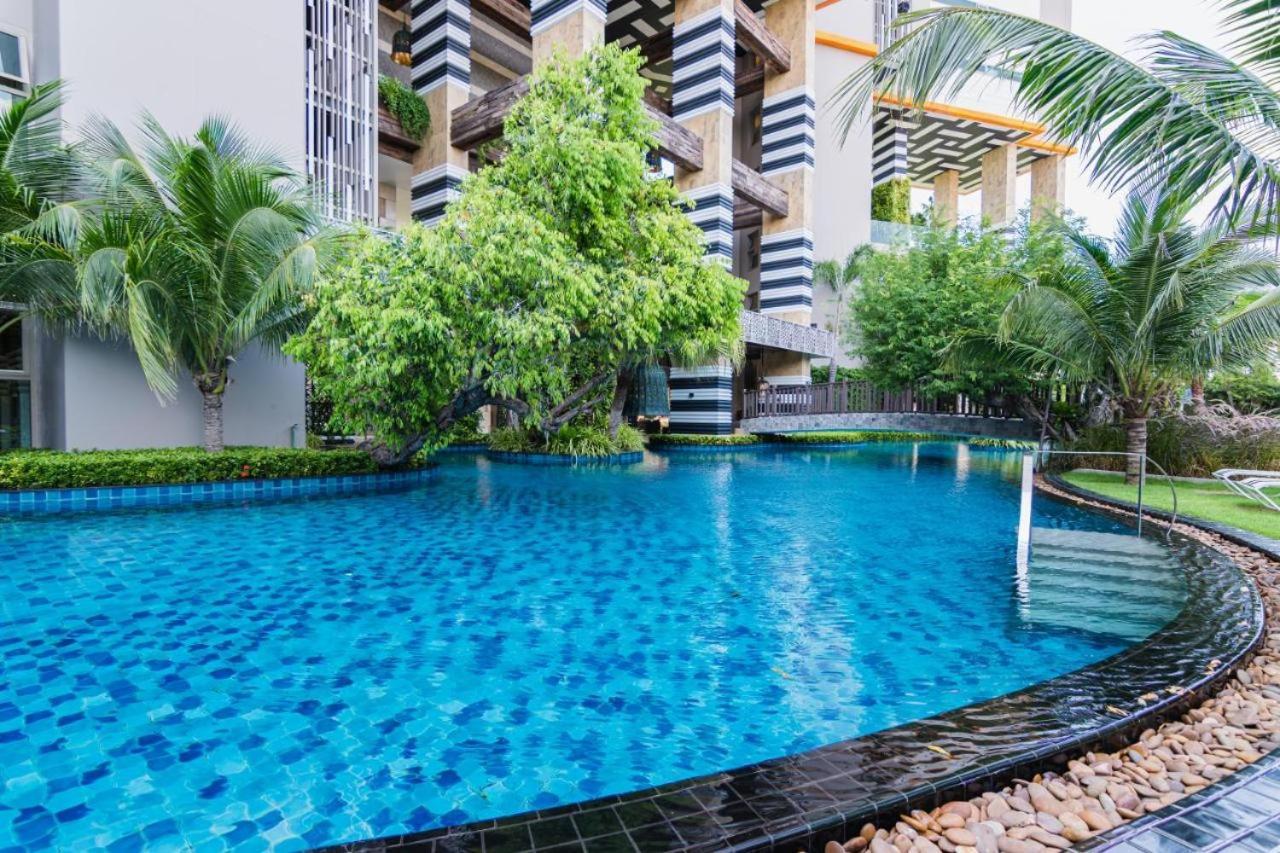 Ferienwohnung The Riviera Jomtien Studio Sea View High Floor Exterior foto
